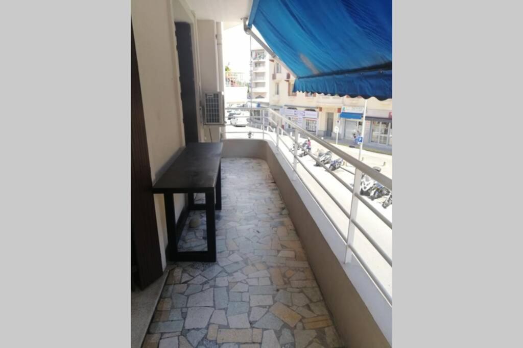Confortable 3 Pieces Tres Bien Place Centre *