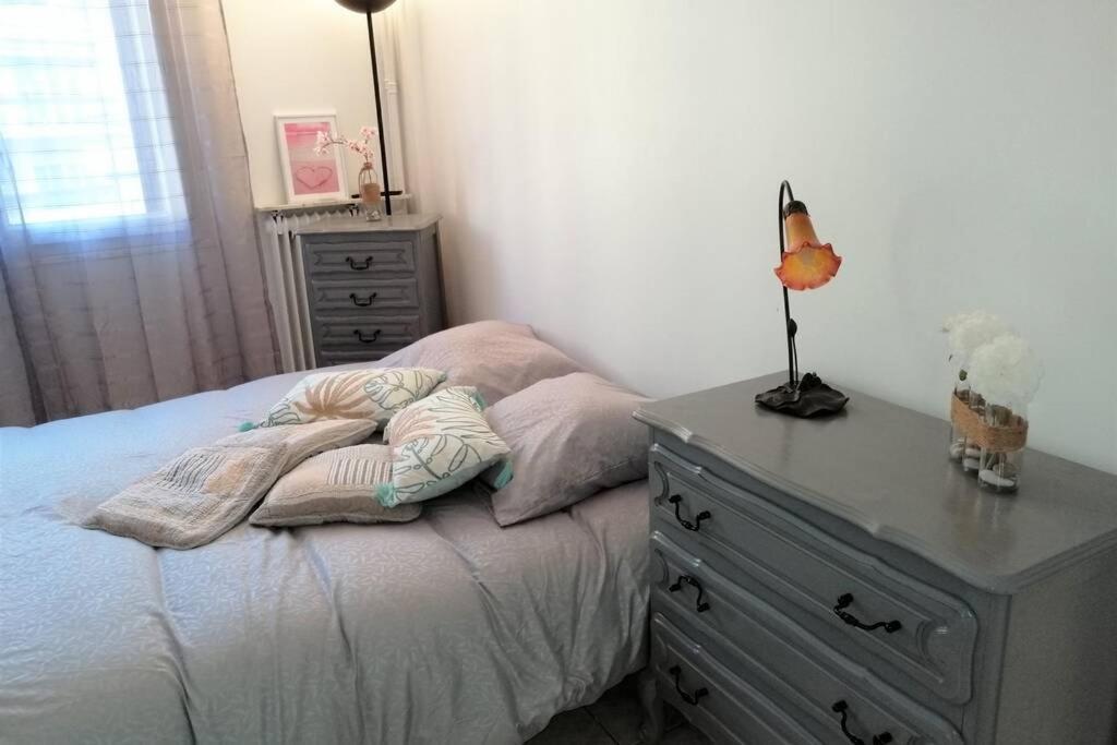 Confortable 3 Pieces Tres Bien Place Centre * Antibes