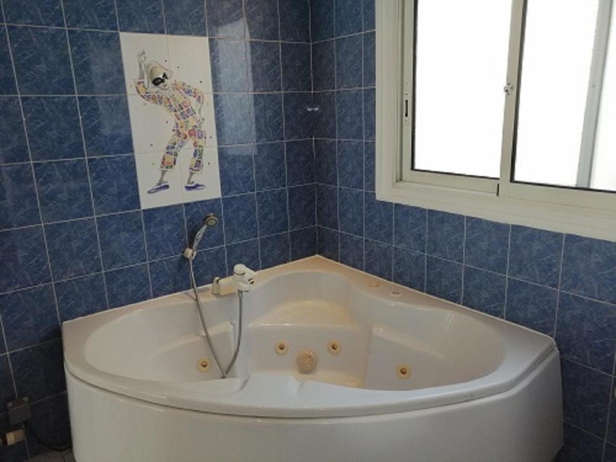Maison Mitoyenne Avec Piscine