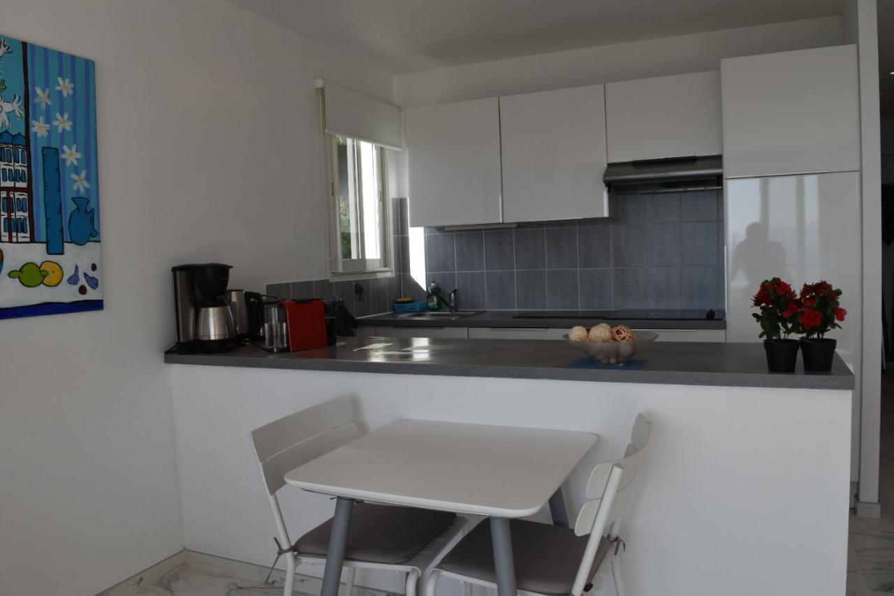 Luxury Seaview Belvedere, Apt A Antibes