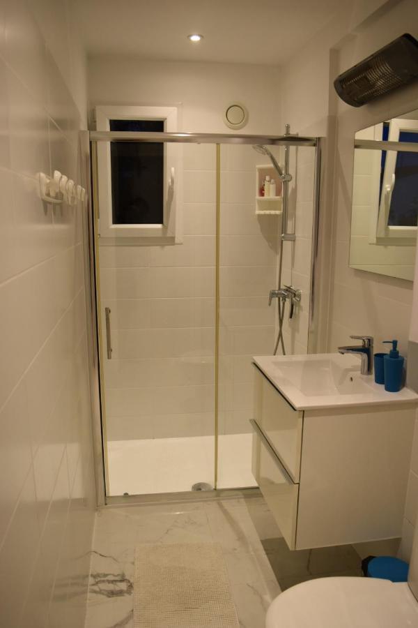 Luxury Seaview Belvedere, Apt A Apartamento Antibes
