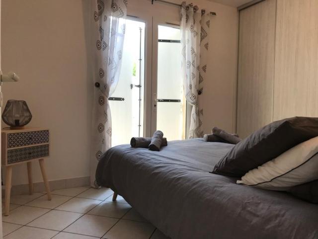 Petite Familiale Dans Quartier Residentiel - Les Muriers