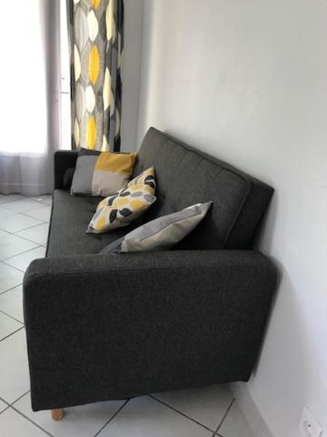 Holiday home Petite Familiale Dans Quartier Residentiel - Les Muriers *