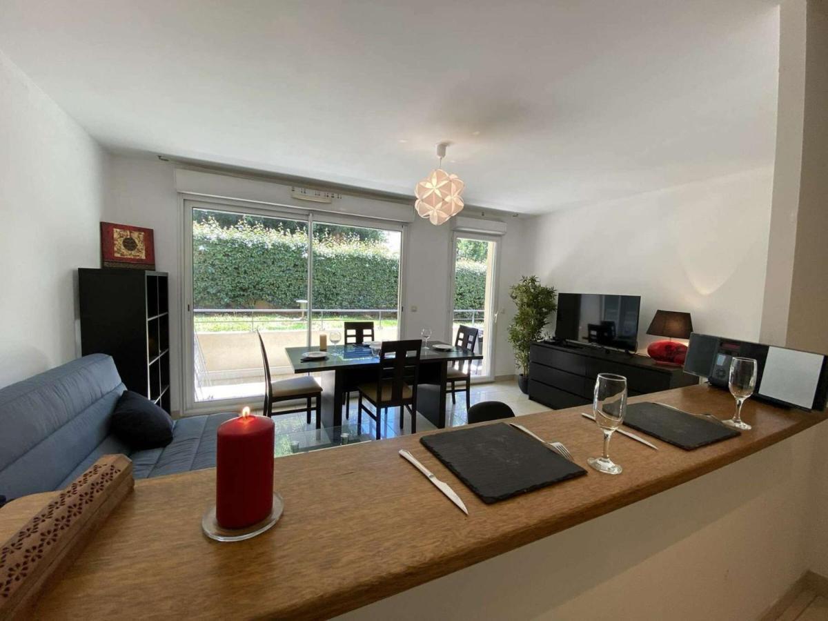 3p Avec Terrasse Et Garage, A 10min Des Plages De Juan-les-pins - Fr-1-252-171 Apartment
