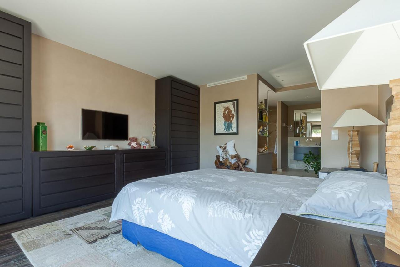 Villa In Juan-les-pins With Heated Pool