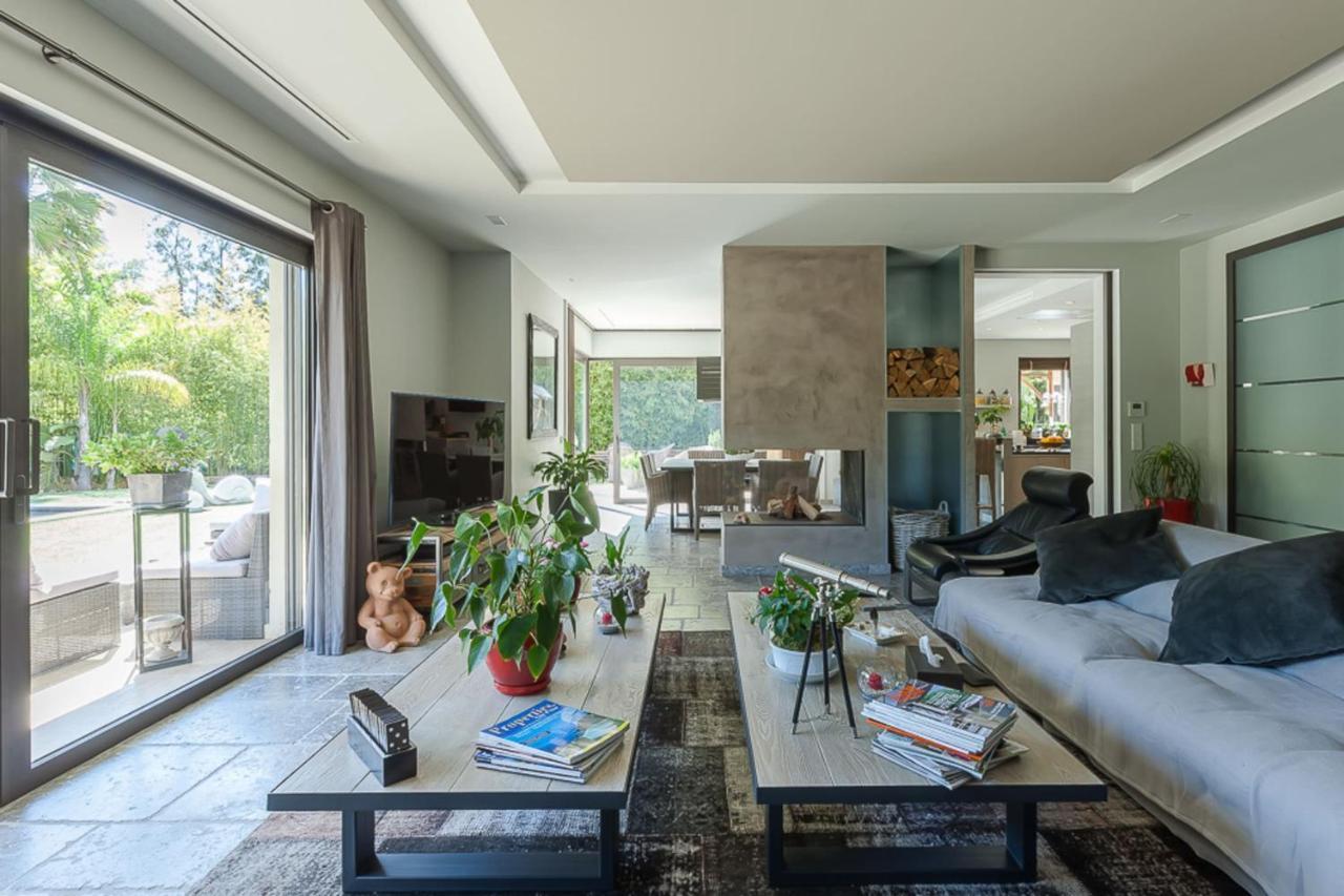 In Juan-les-pins With Heated Pool Antibes