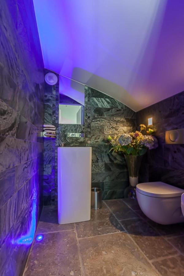 Villa In Juan-les-pins With Heated Pool *