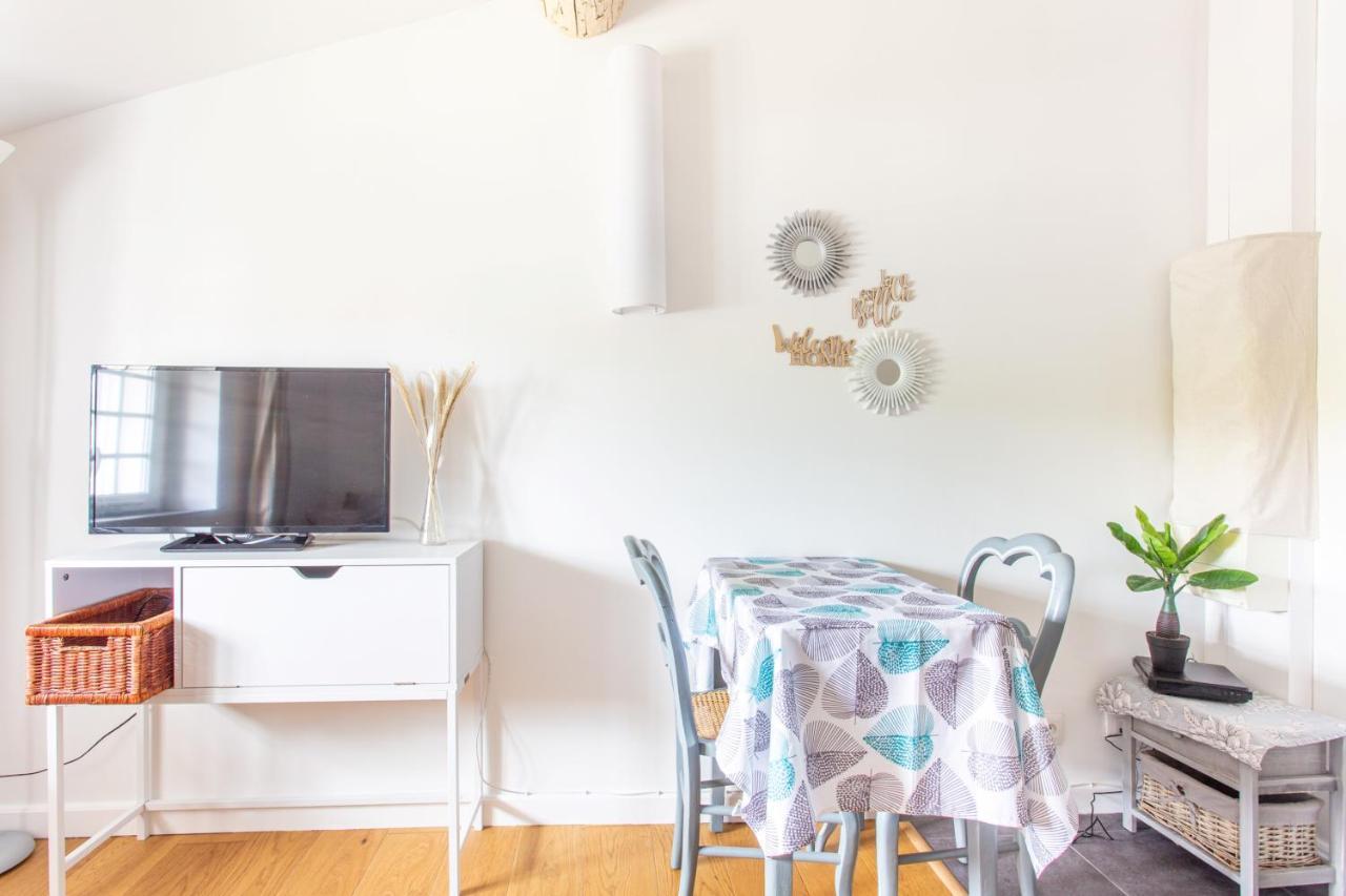 Apartment 61 Place Nationale *