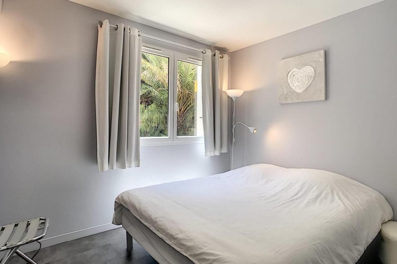 Charming Three-bed Garden 500 M From Beaches In Apartment *