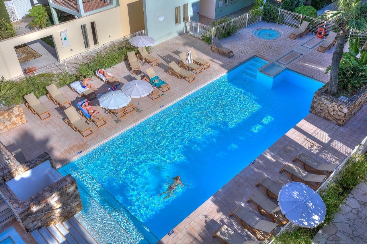 Port Prestige - Terrasse - Piscine - Parking *
