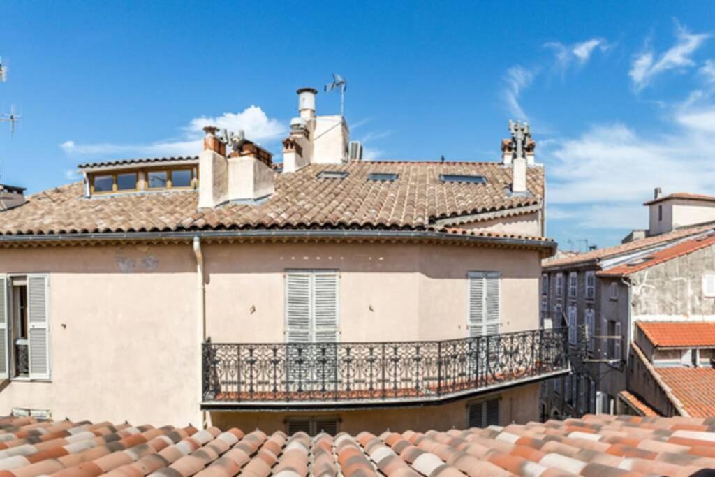 Charming Iii * Antibes
