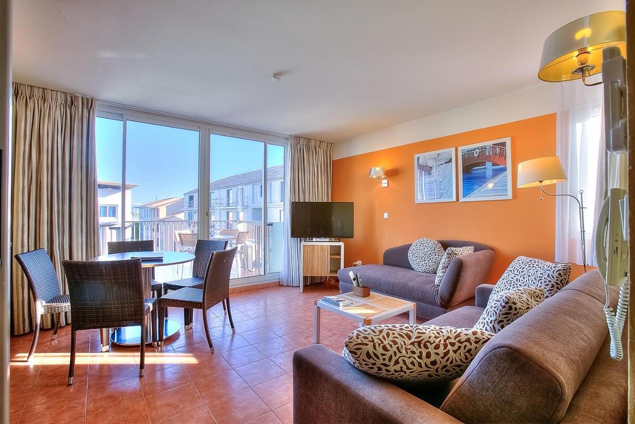 Port Prestige - Terrasse - Piscine - Parking Apartment