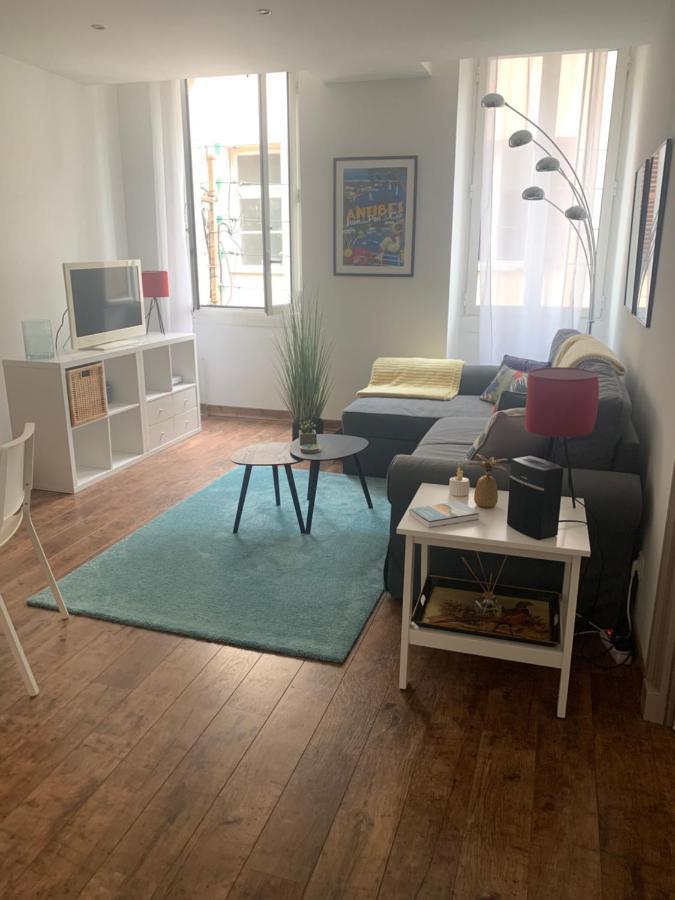 Cosy And Comfortable 1 Bedroom In The Old Town Antibes