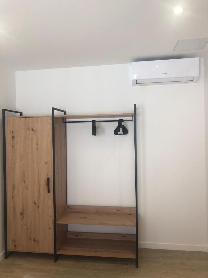 New - 2 Pieces Vieil - Marche Provencal Apartment Antibes