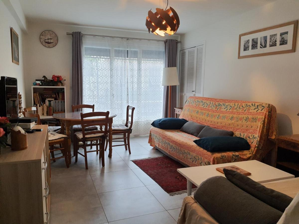 Apartment Port Vauban F3 Refait A Neuf