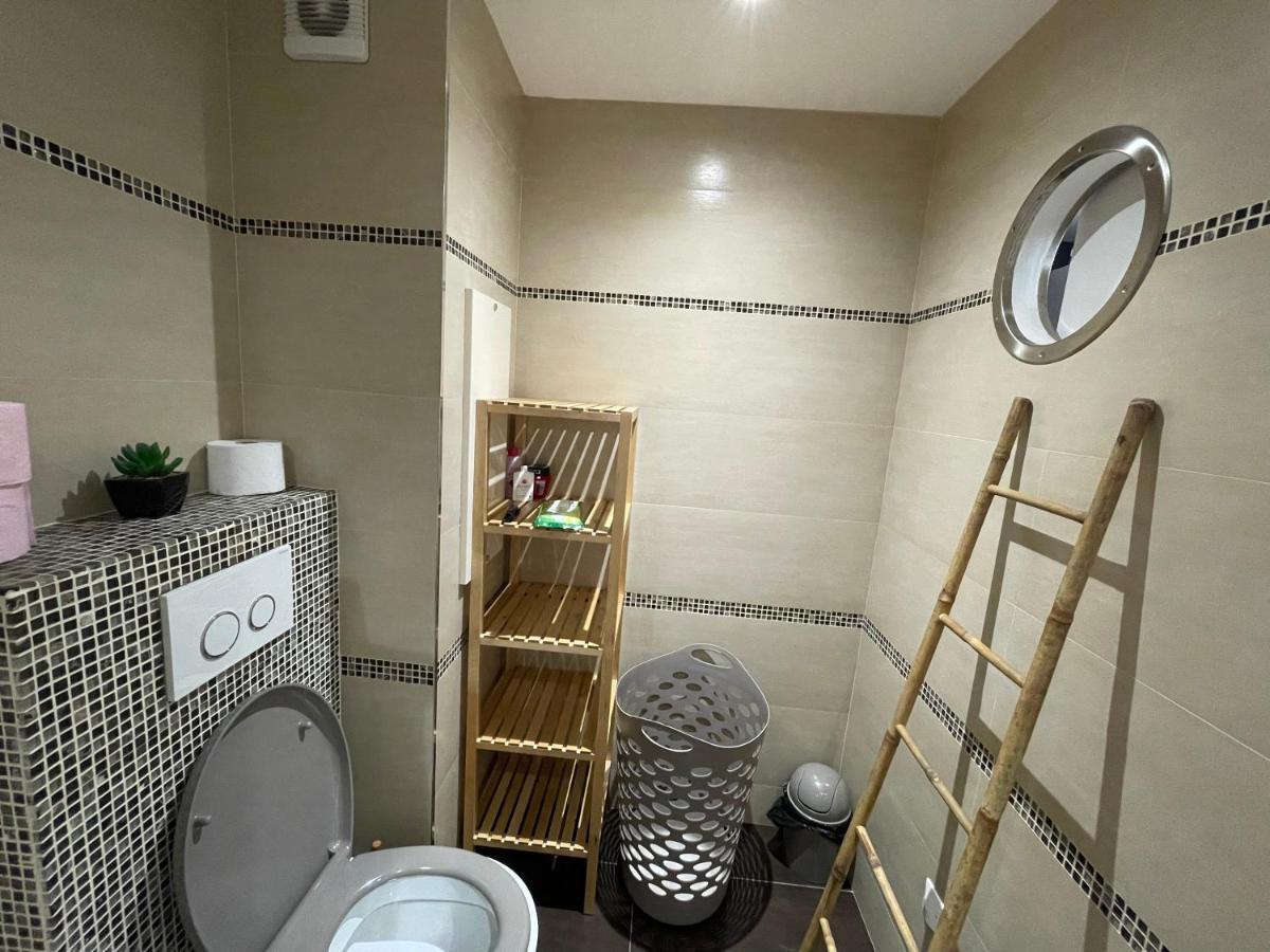 Spacieux F2 Climatisé Proche De La Appartement *