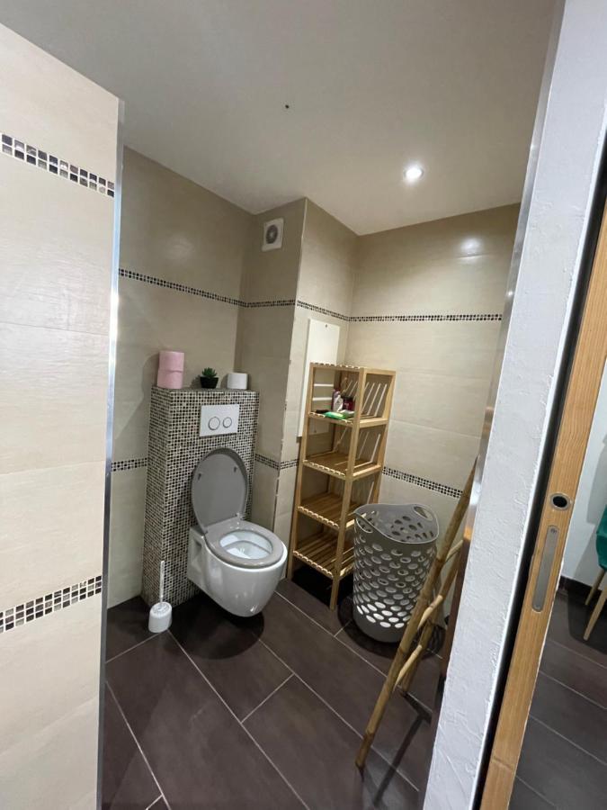 Appartement Spacieux F2 Climatisé Proche De La Antibes