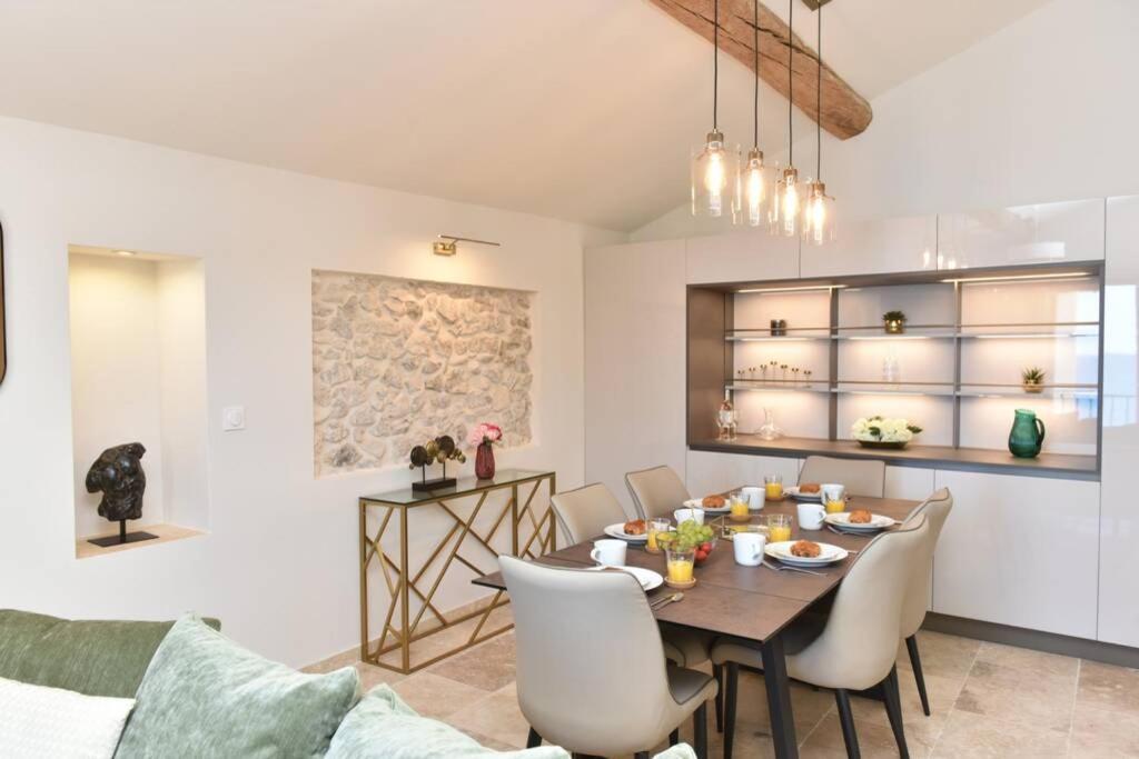 Picasso By The Sea Luxurious Design House Sea View Old For 6 Antibes