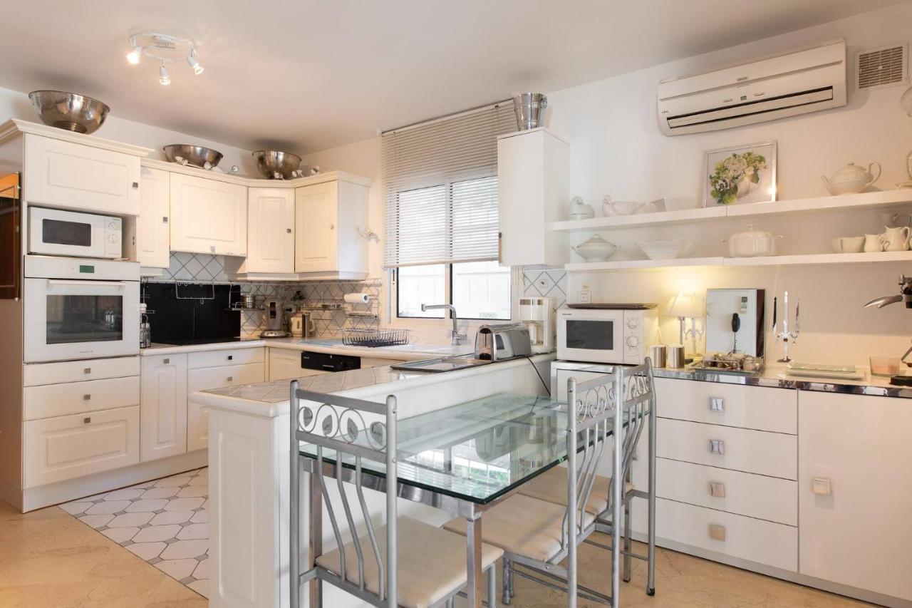 Juan Les Pins Near Cannes Beaches 18-20 Guests *