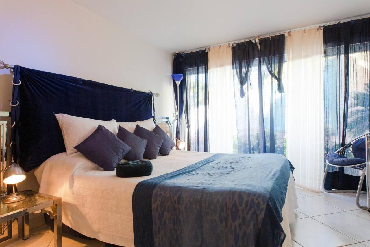 Juan Les Pins Near Cannes Beaches 18-20 Guests Villa Antibes