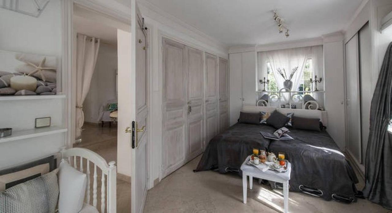 Villa Juan Les Pins Near Cannes Beaches 18-20 Guests