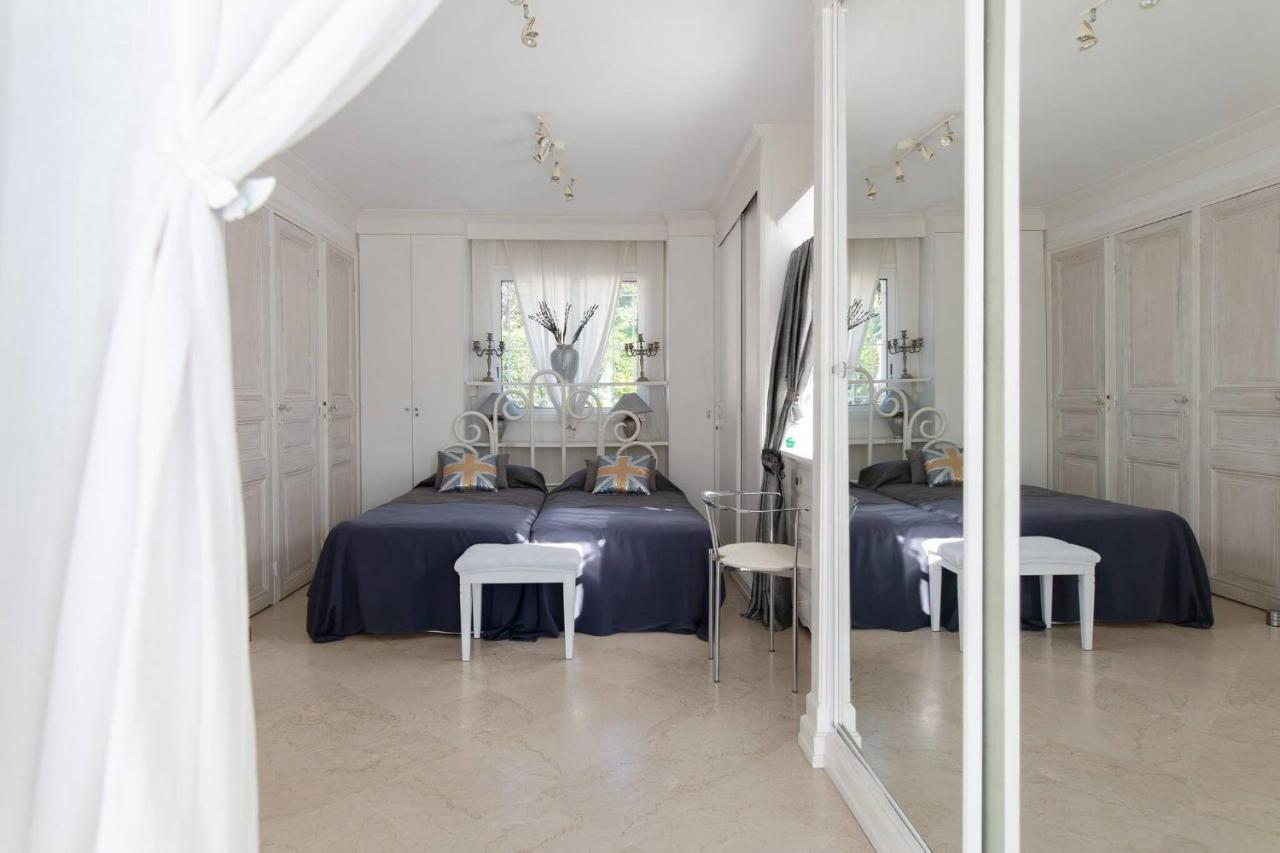 Juan Les Pins Near Cannes Beaches 18-20 Guests Villa Antibes