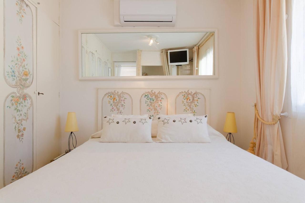 Juan Les Pins Near Cannes Beaches 18-20 Guests