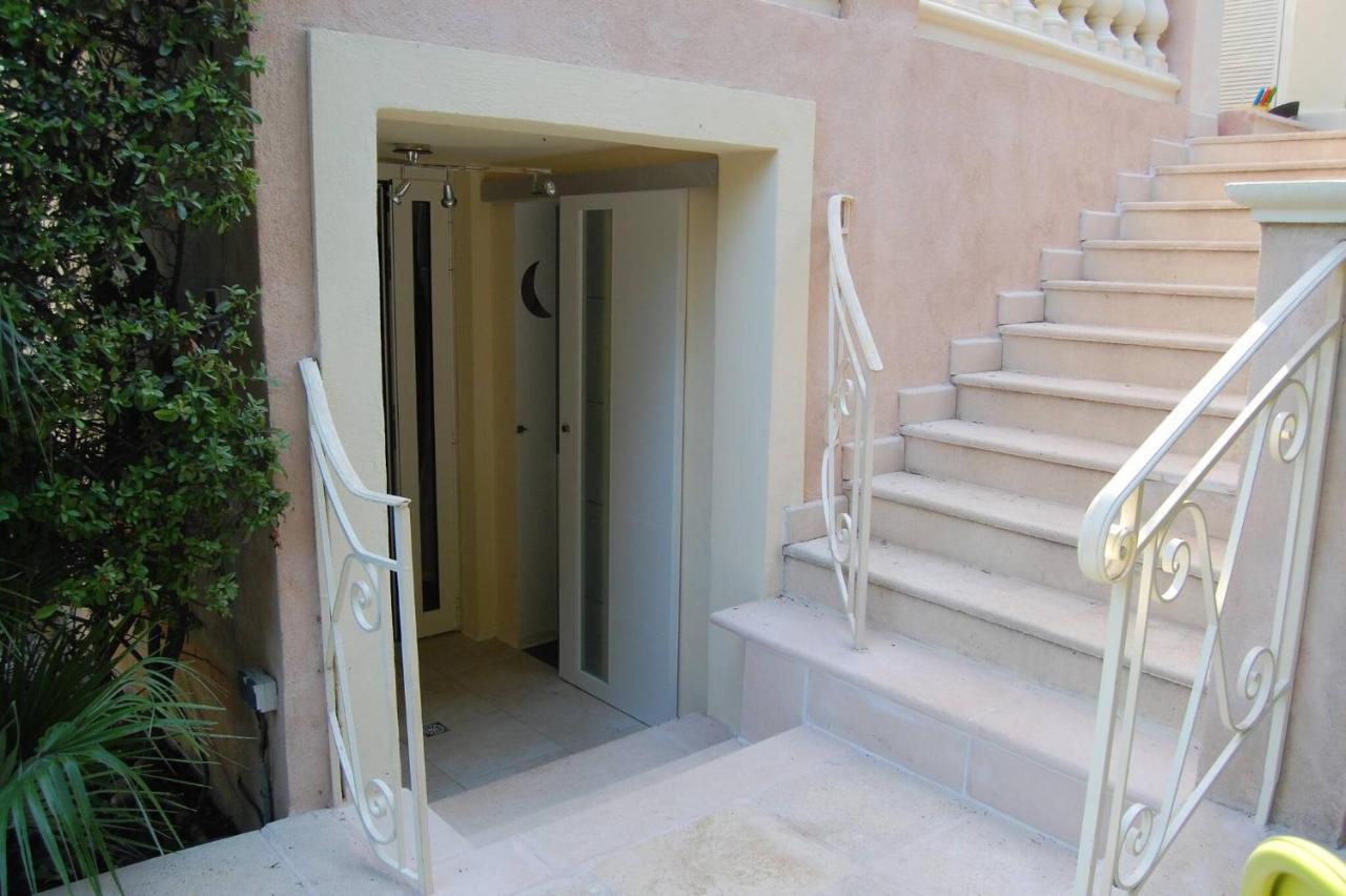 Villa Juan Les Pins Near Cannes Beaches 18-20 Guests