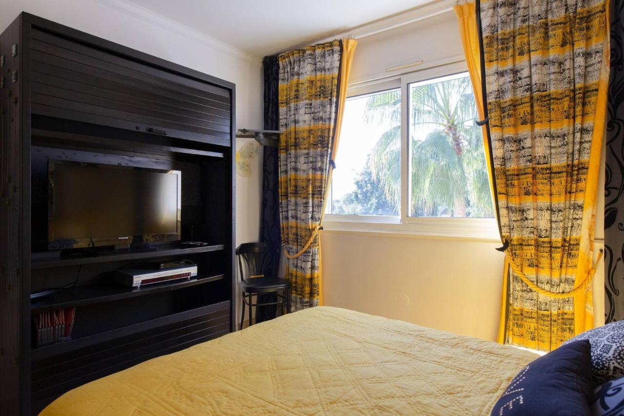 Juan Les Pins Near Cannes Beaches 18-20 Guests Antibes