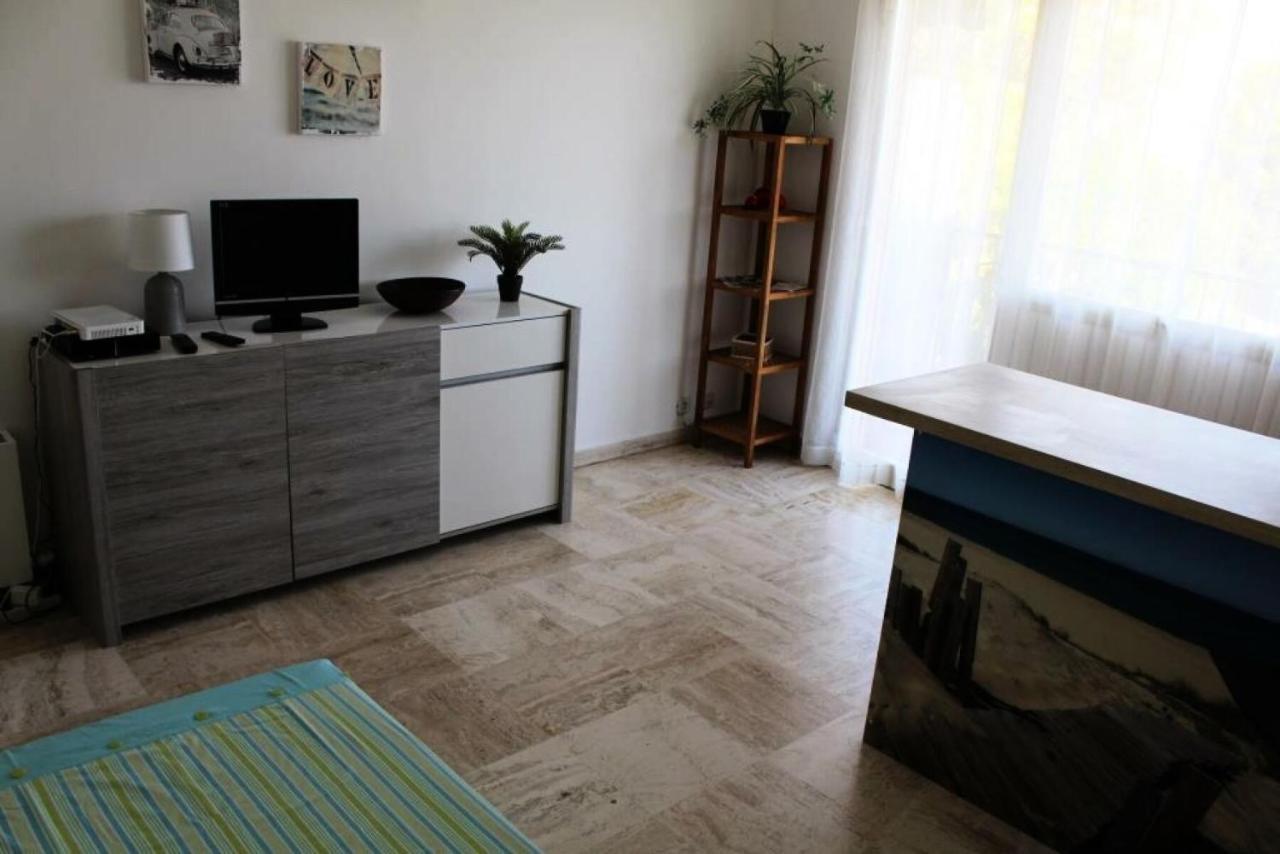 Le Cap D'ambre 65639 Apartment Antibes