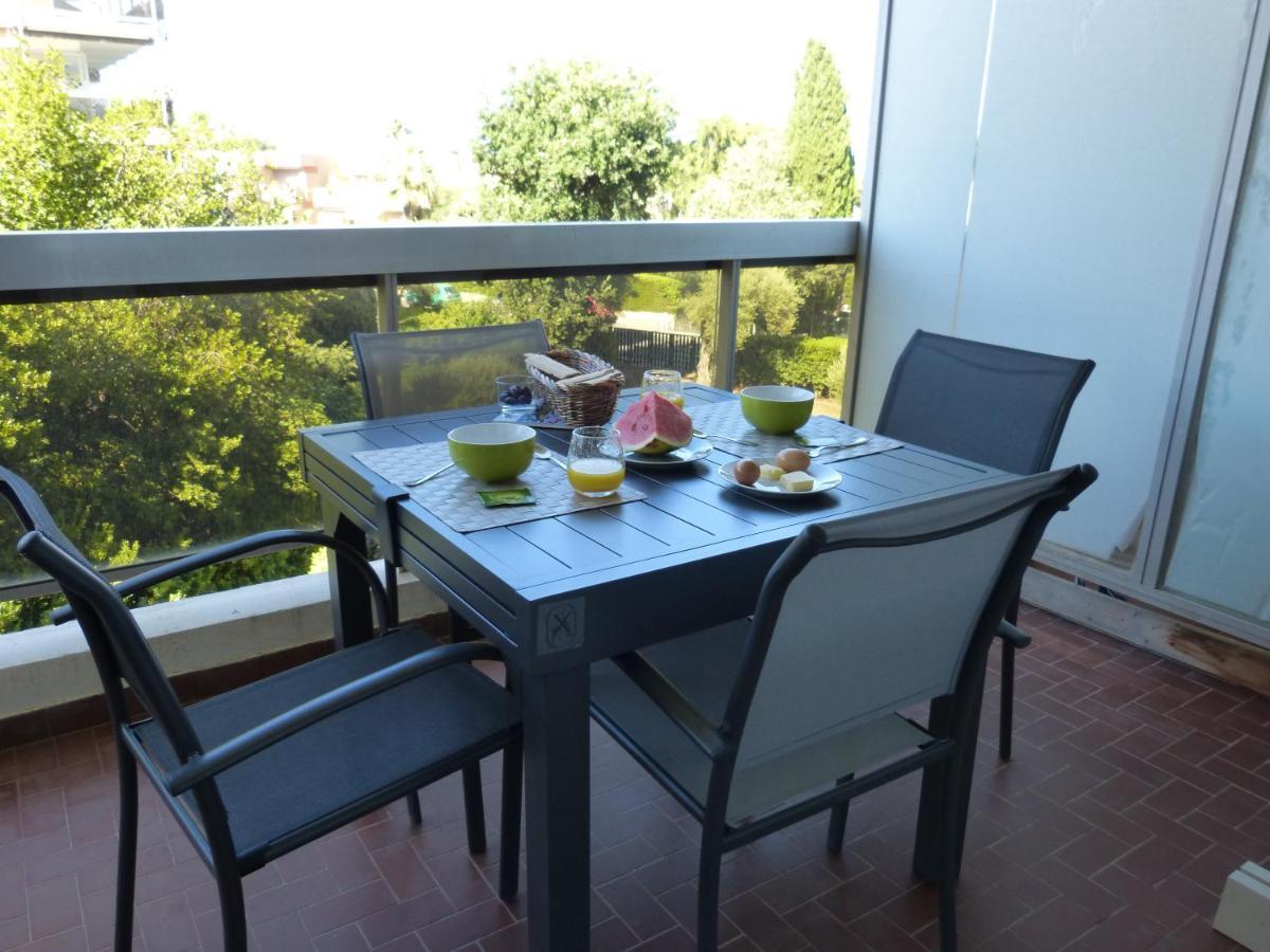 Appartement 10mm A Pied Des Plages, Olympe Climatisé Antibes