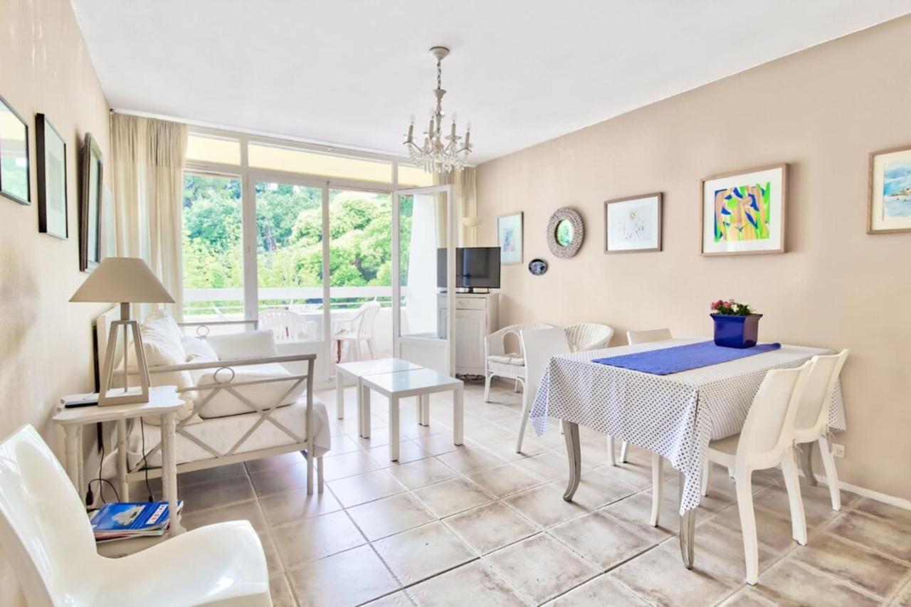 3-star With Parking And Terrace Antibes