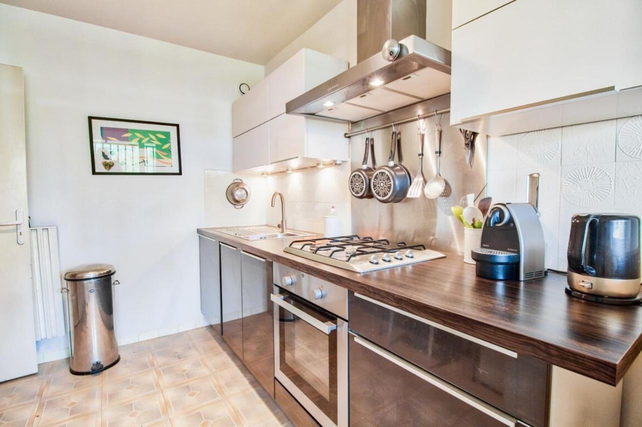 3-star With Parking And Terrace Apartment Antibes