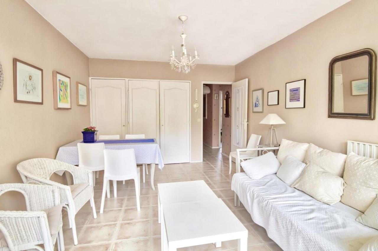 Apartment 3-star With Parking And Terrace