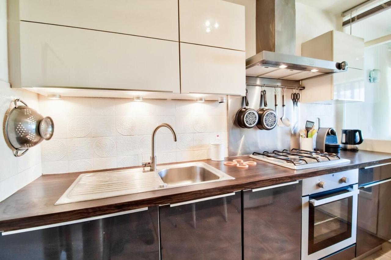 Apartment 3-star With Parking And Terrace