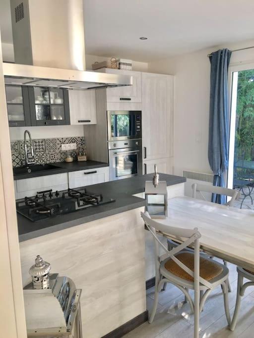 Cap D'antibes 50m From The 3 Bedrooms/pool Antibes