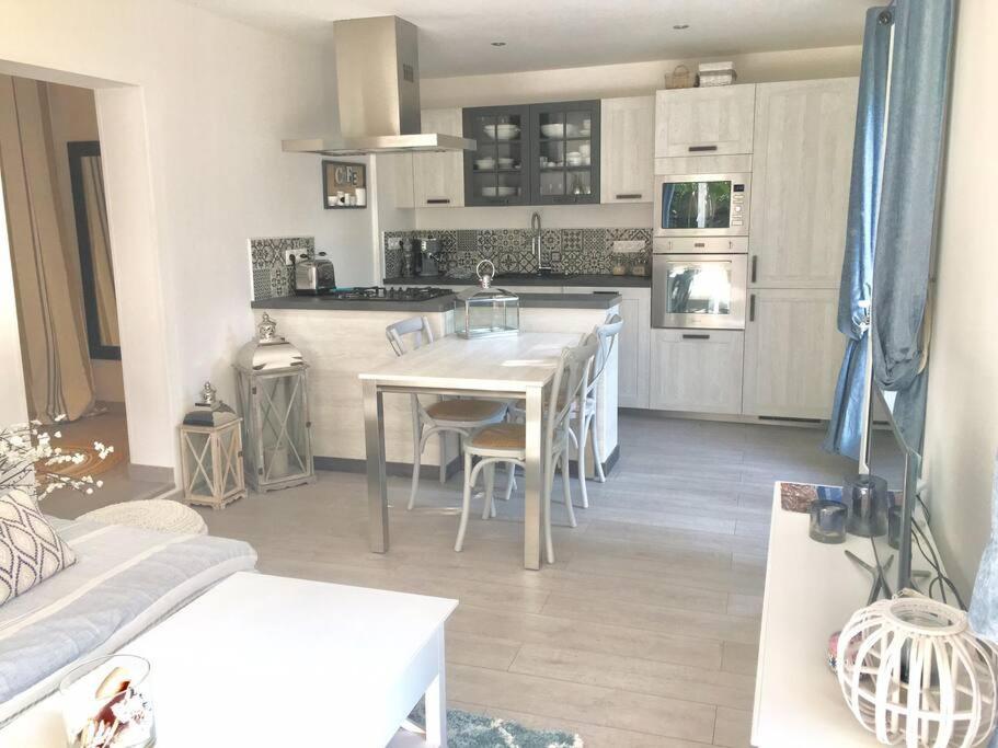 Villa Cap D'antibes 50m From The 3 Bedrooms/pool Antibes