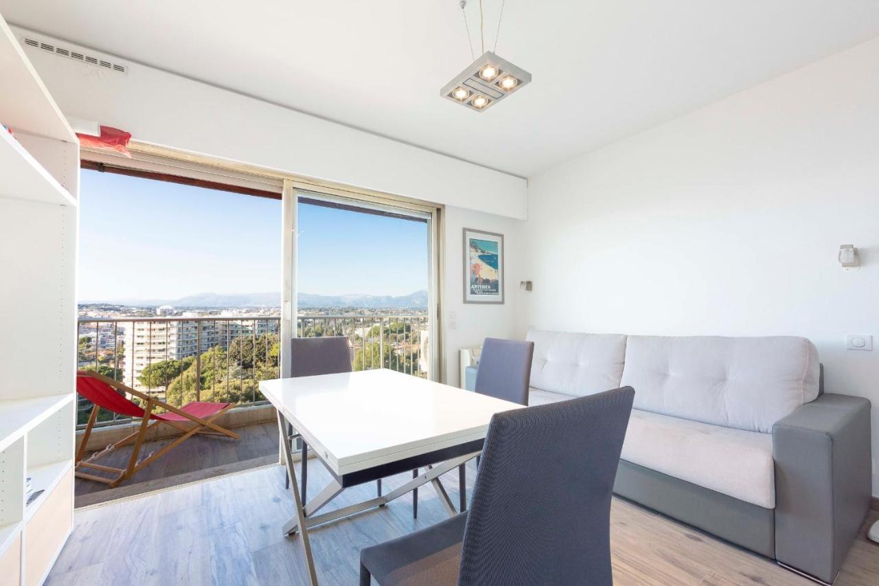 With A Panoramic View At The Last Floor Of The With A Pool Apartment