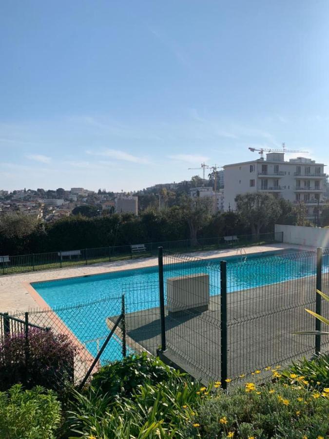 With A Panoramic View At The Last Floor Of The With A Pool Apartamento Antibes