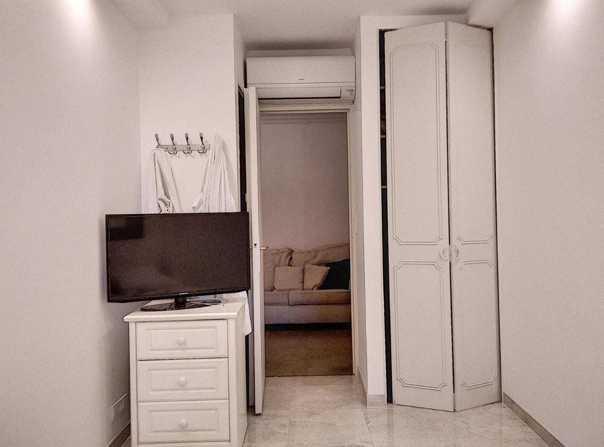 Chateau De La Pinède Appartement *