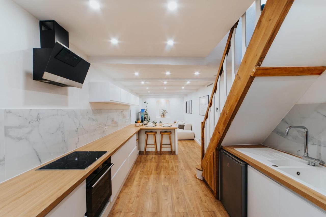 Perfect Family-oriented And Renovated Townhouse In The Old Appartement *