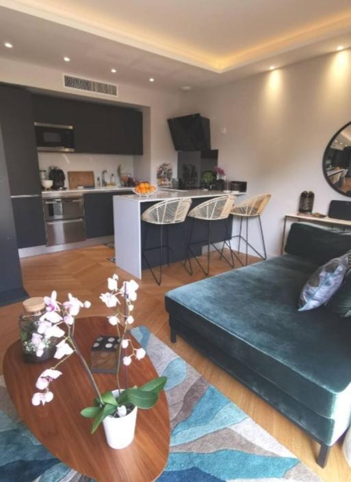 Perfect Place To In Juan-les-pins Appartement