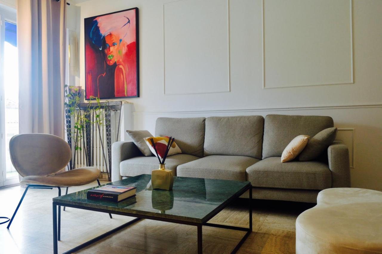 Elegant & Luminous 2-br - Center Apartment *