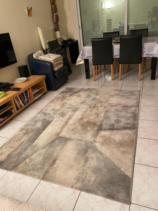 De La Apartment *