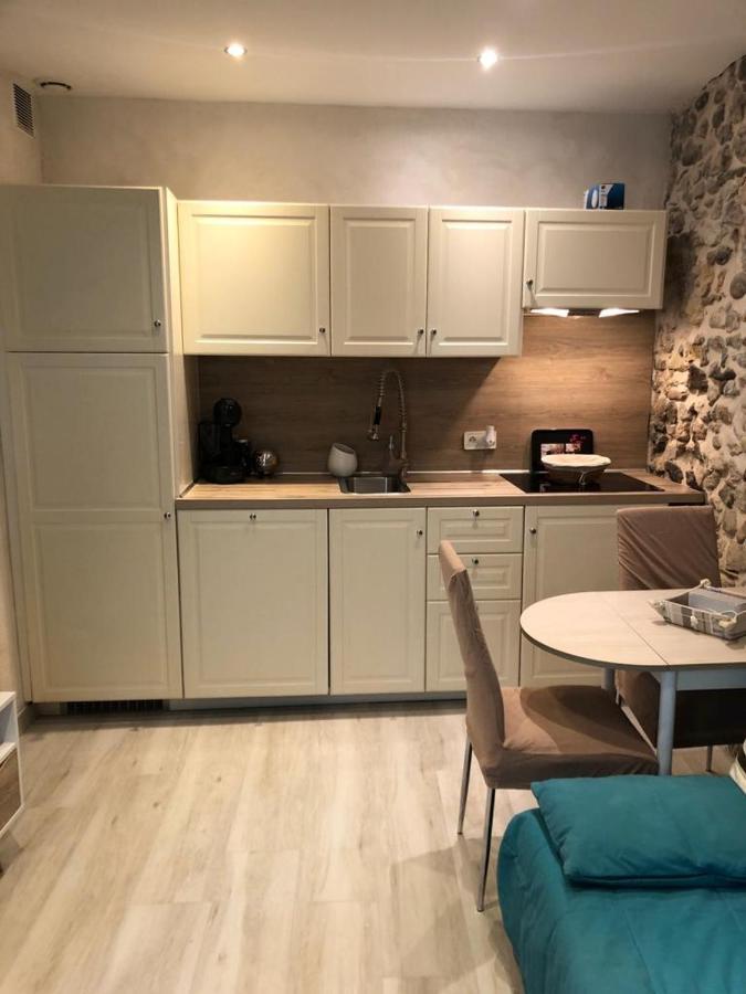 Vieil Antibes, Ravissant 2p Avec Petite Terrasse