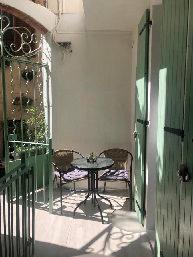 Vieil Antibes, Ravissant 2p Avec Petite Terrasse Antibes