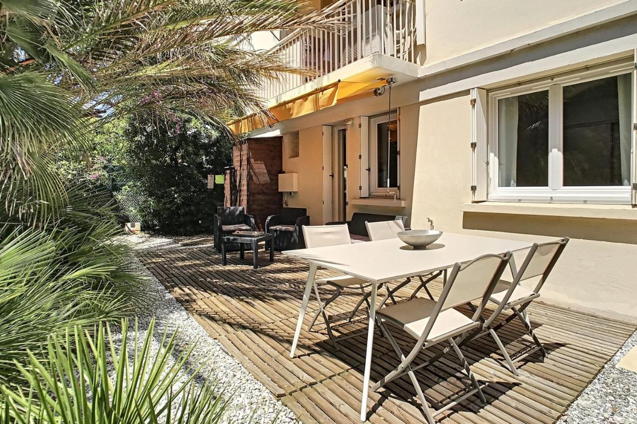 Charming Three-bed Garden 500 M From Beaches In Apartment Antibes
