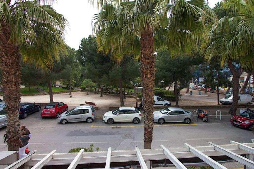 Sur La Pinede A Juan Les Pins *