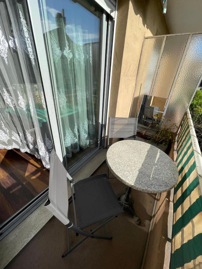 Apartment Charming Ac 2-bedroom Center Family, Couples Friendly