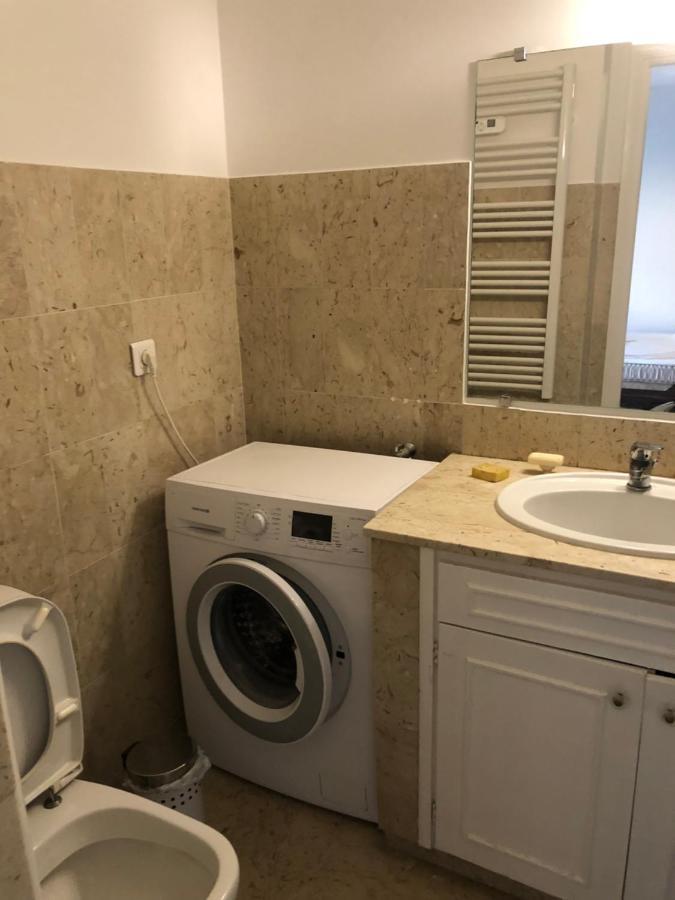 Apartment Juan-les-pins Residentiel, Grand Studio Proche Plages Et Commerces